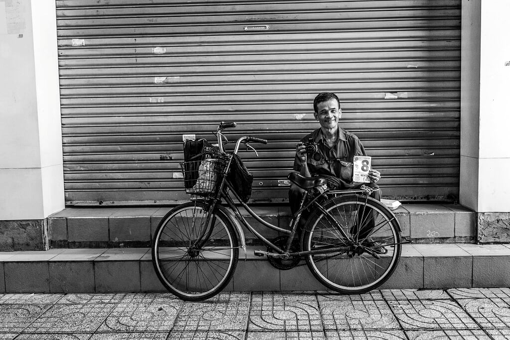 The strange photographer