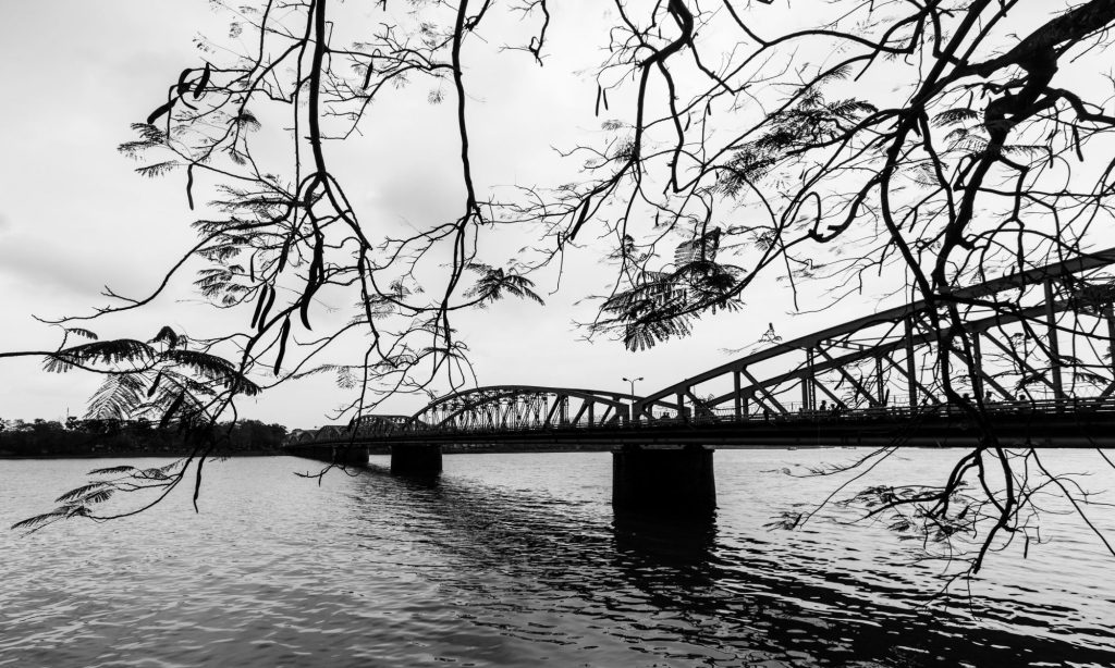 Tôi chờ… Huế&nbsp;mưa…