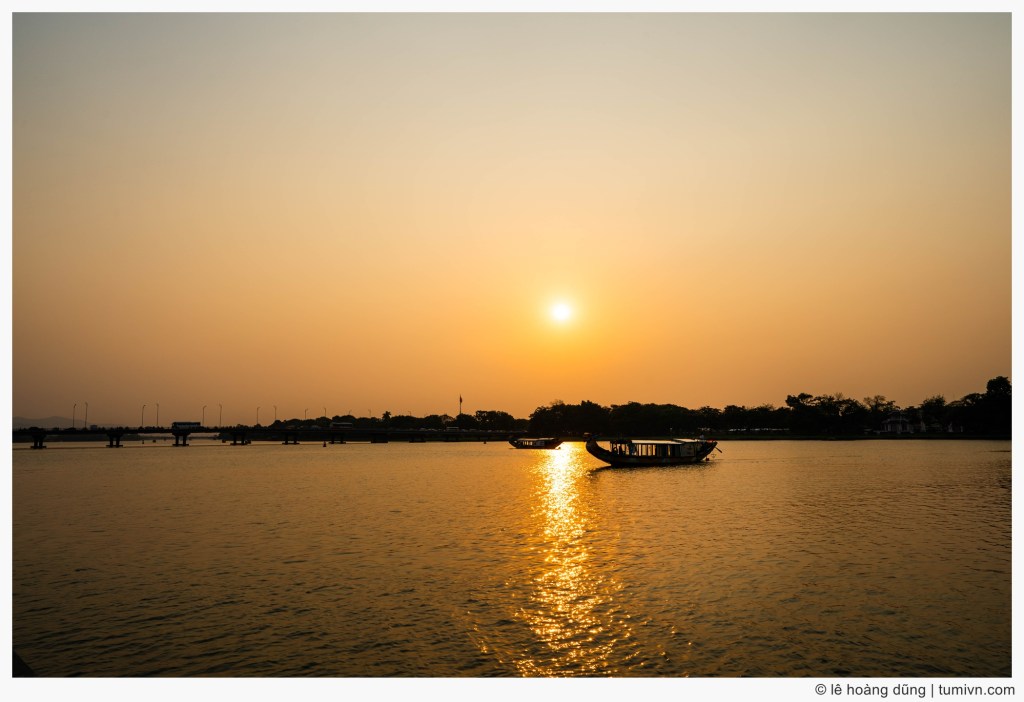 Dù gió có thổi chiều nào đi&nbsp;nữa..