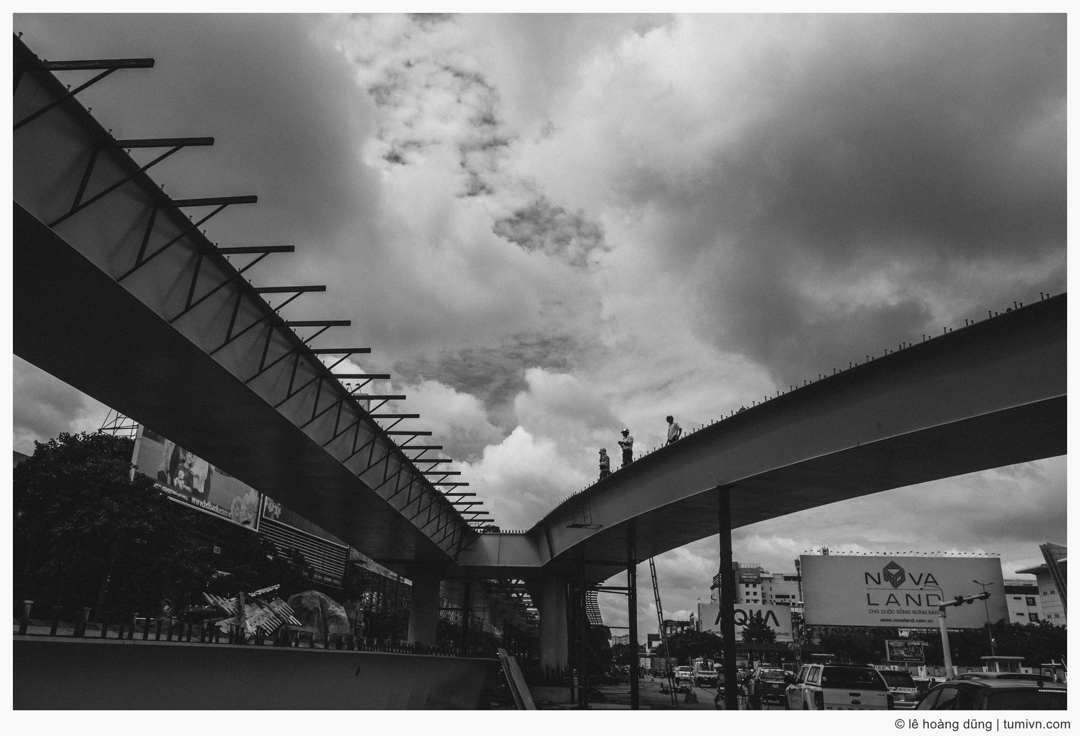 20170606-GR-18.3 mm f-2.8-cauchuy-01-bw