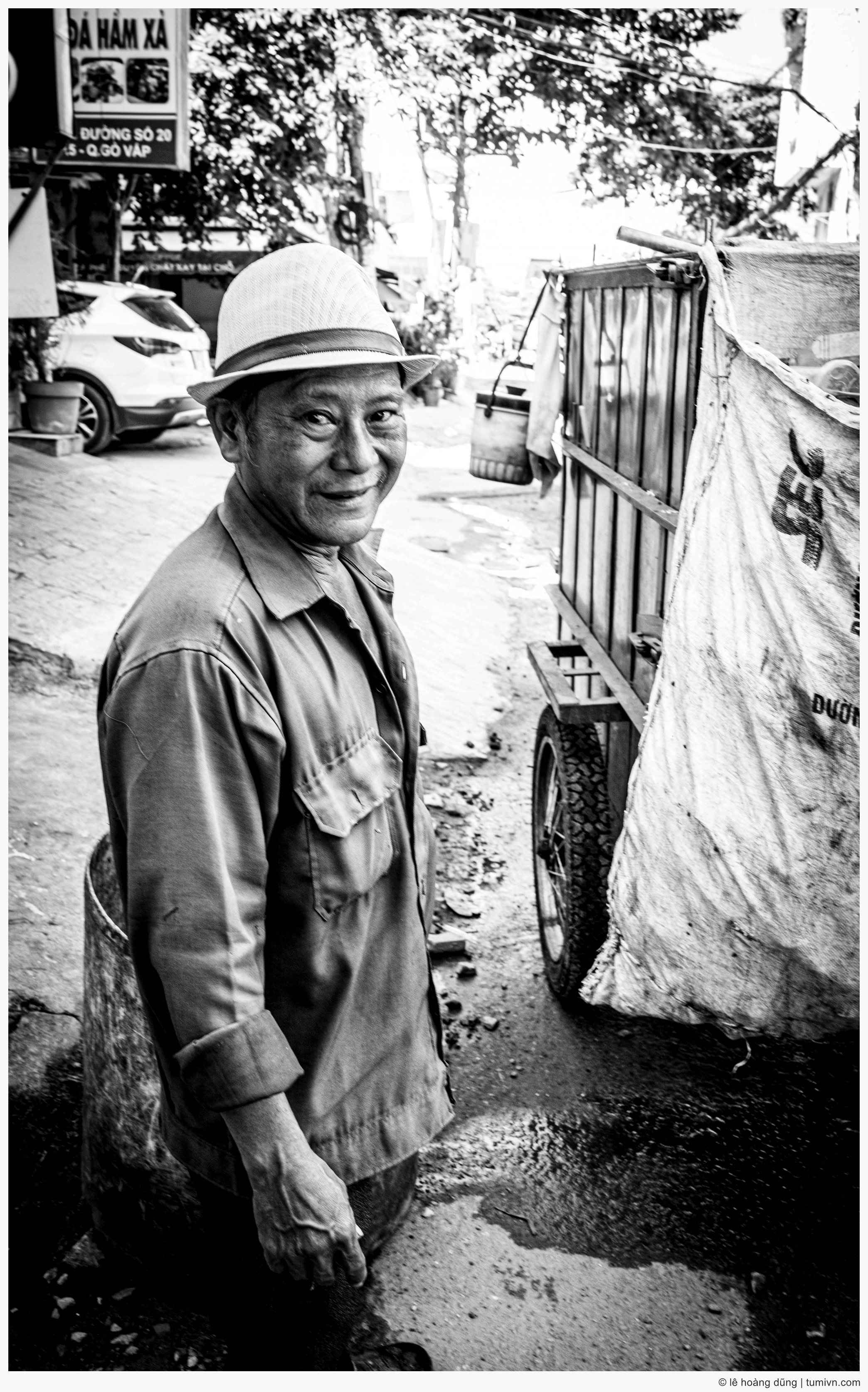 20160602-xe-rac-04-DSC-RX1R-35mm F2.0-35 mm-001