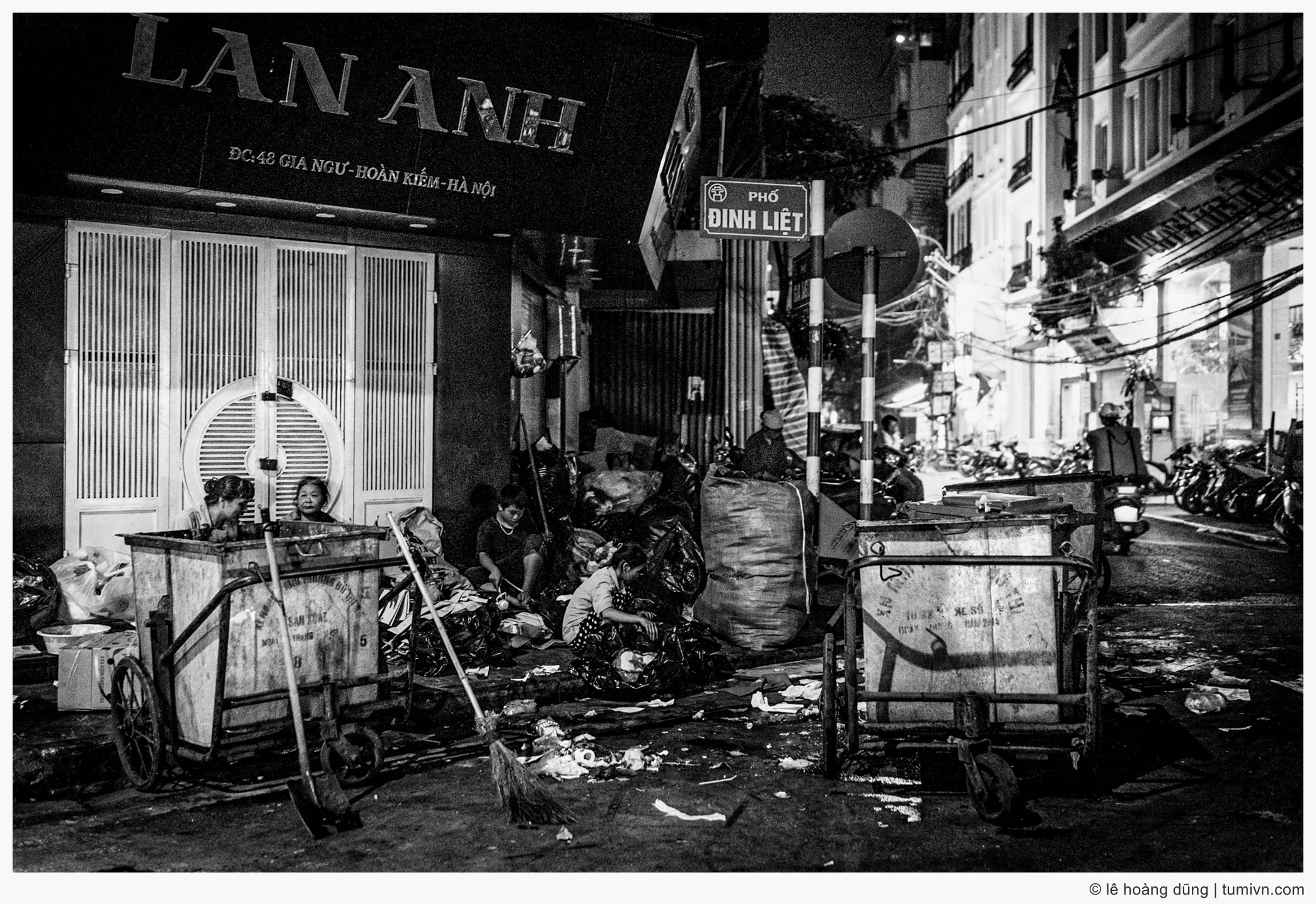 20160917-dinh-liet-DSC-RX1R-35mm F2.0-35 mm-001